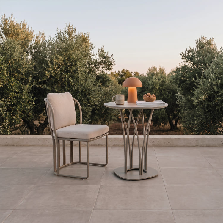 koru table.Ø60